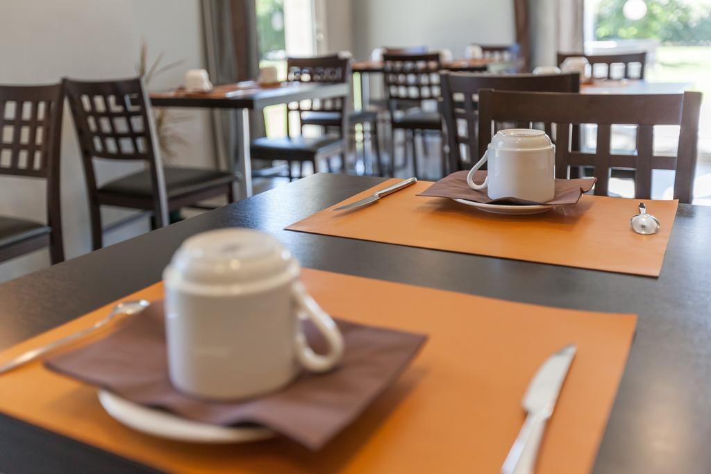 Hotel Alienor Langon  Zewnętrze zdjęcie